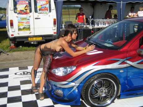 Tuning girls